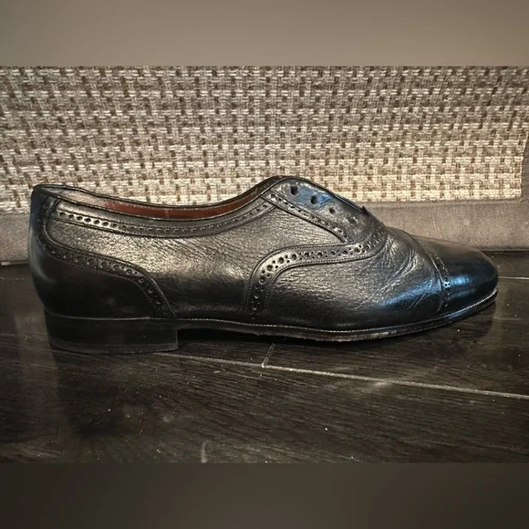Gary's International | Shoes | Garys International Black Leather Cap Toe  Oxford Womens Size Dress Shoes | Poshmark